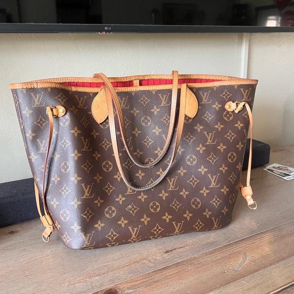 Louis Vuitton Neverfull MM - Picture 2 of 5